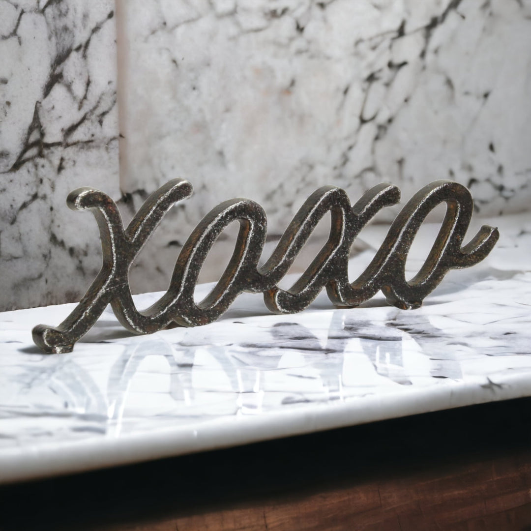 5035 - Milena "XOXO" Cast Iron Decor