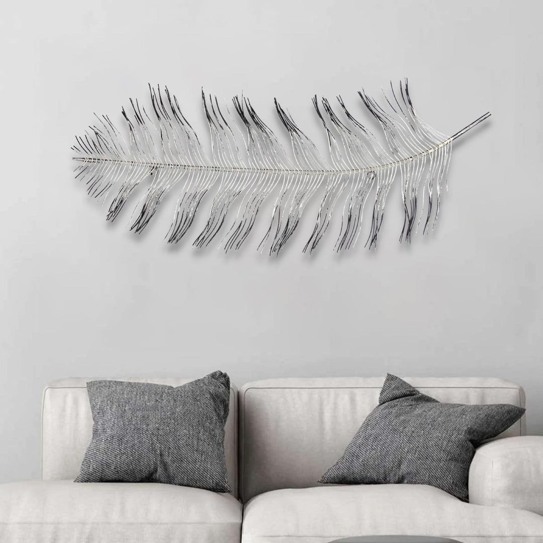 4736 - Orla Feather Decor